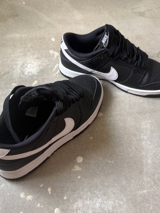 Nike Dunk Low “Black White Panda” – Men\'s Size 6 – Classic Streetwear